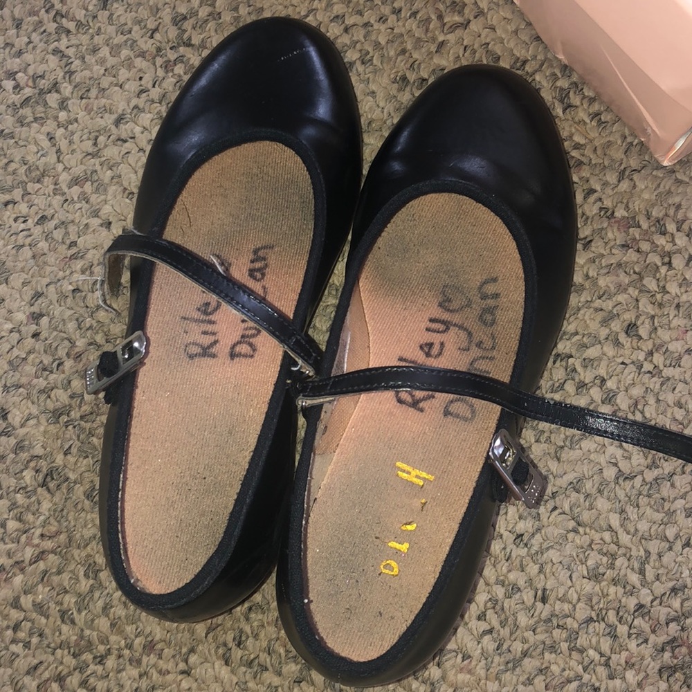 Bloch girls tap shoes